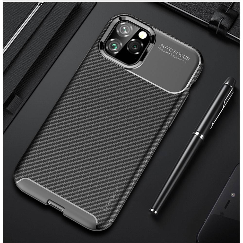Kryt iPhone 11Pro Armored Shockproof Carbon Fiber black