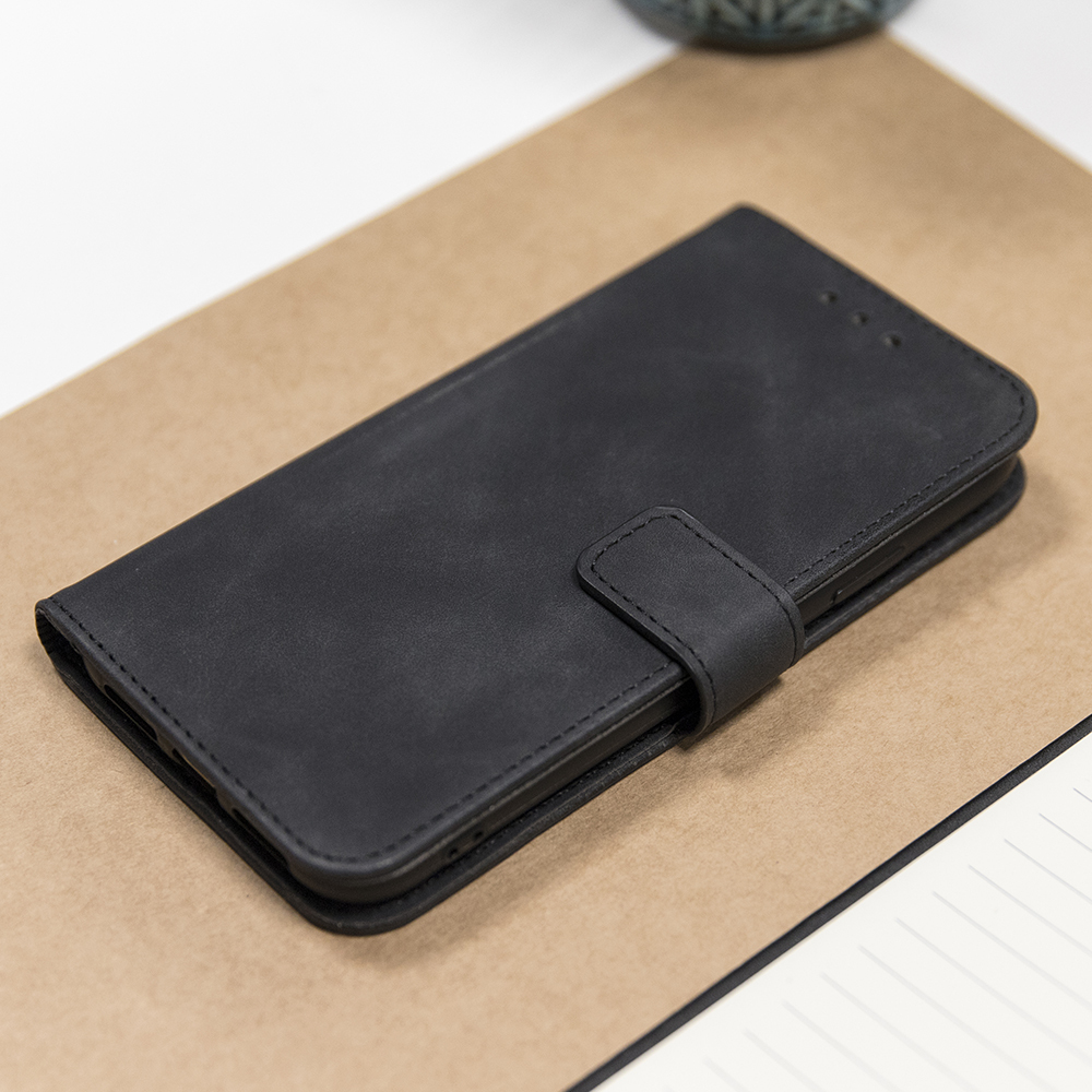 Pouzdro flip iPhone 14, Velvet eko kůže, černé