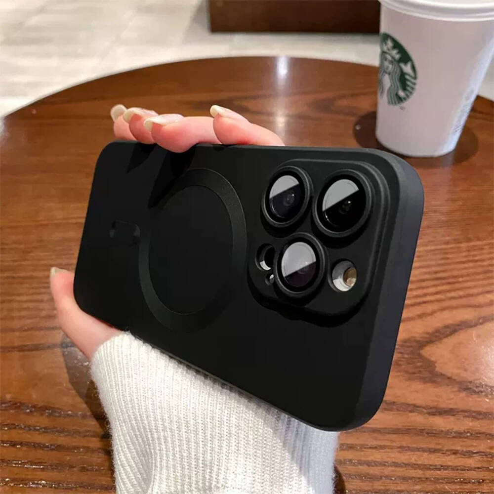 Kryt iPhone 15 Pro Max Nexeri MagSafe černý