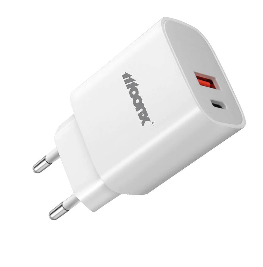 Nabíječka do sítě MOONX MC04 USB-C PD 20W + USB QC3.0 + USB-C/Lightning kabel bílá