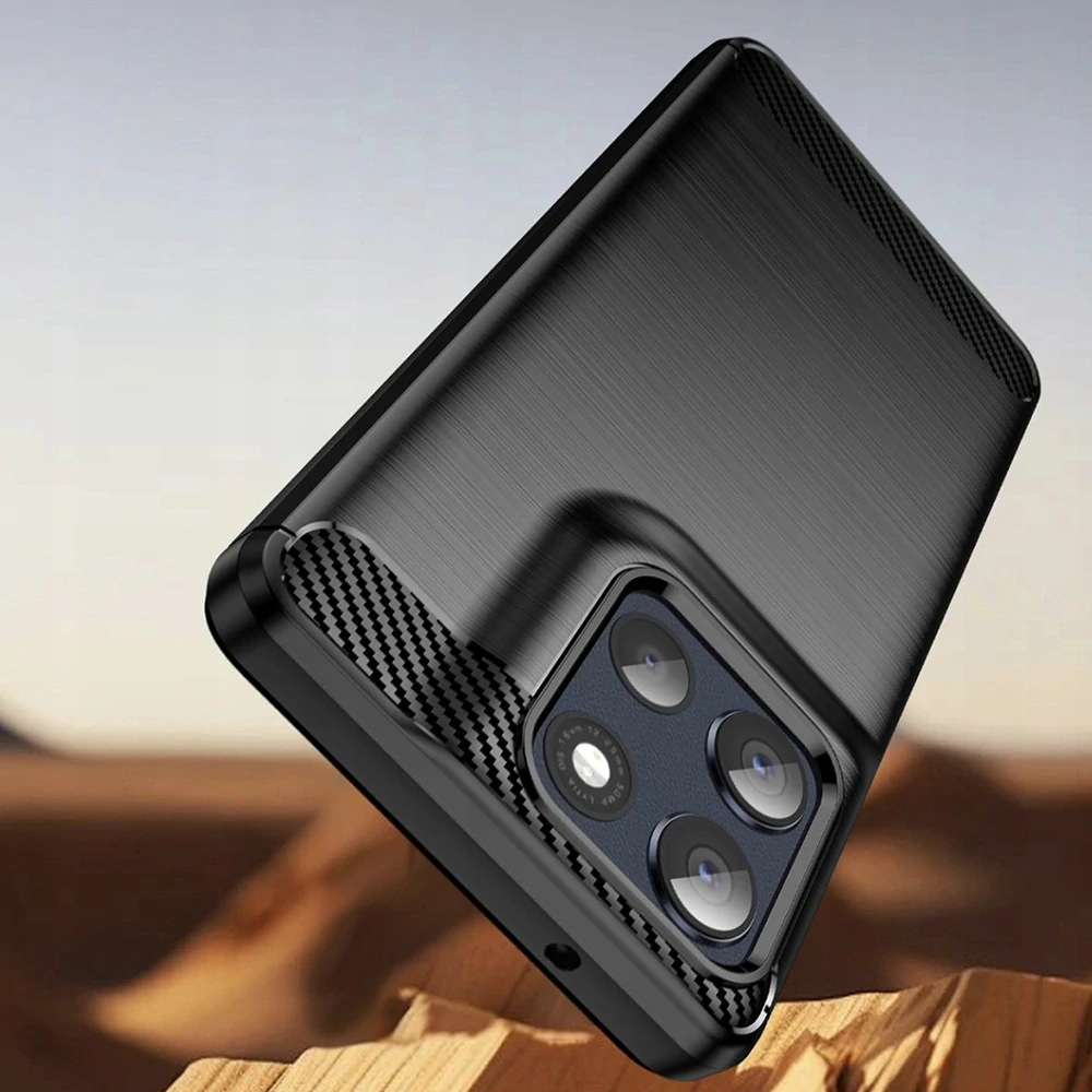 Kryt Motorola Moto G86, Armored Carbon černý