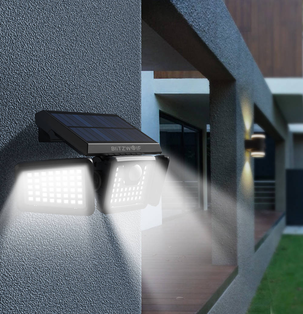 Venkovní Blitzwolf LED solární lampa BW-OLT9 se senzorem soumraku a detekcí pohybu, 1800mAh