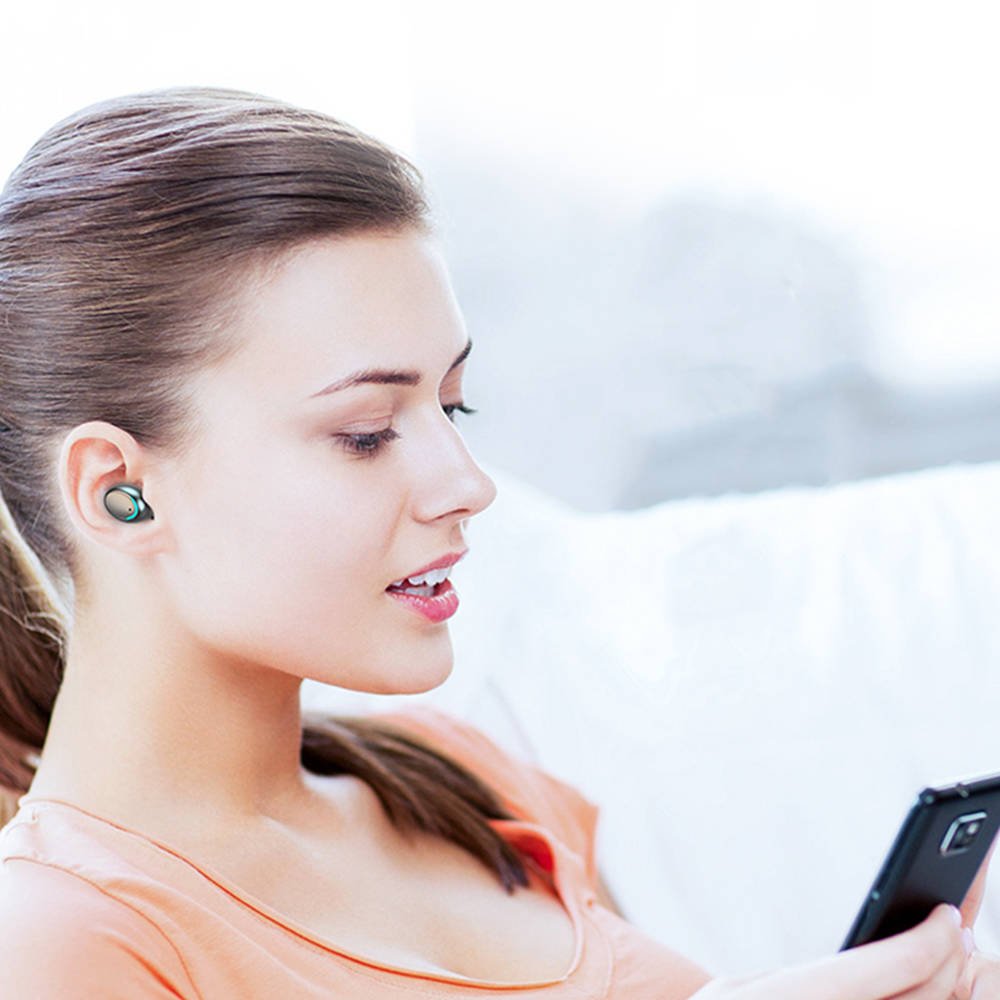 Bezdrátová sluchátka Bluetooth 5.0 HF TWS F9-5c s displejem bílá